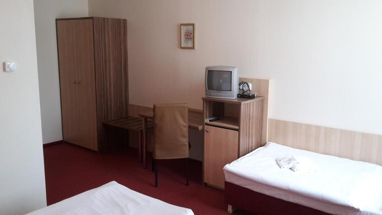Corner Hotel U Divadla*** - Znojmo Eksteriør bilde