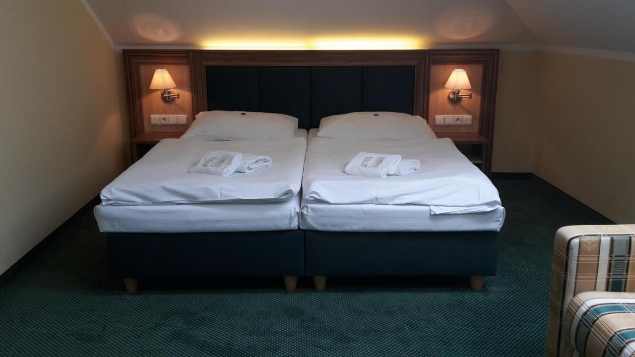 Corner Hotel U Divadla*** - Znojmo Eksteriør bilde