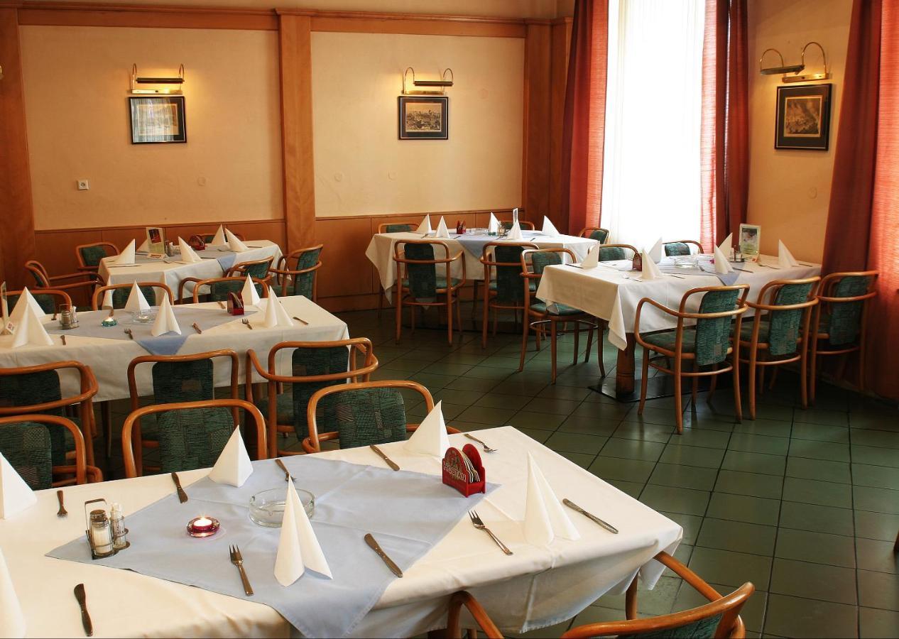 Corner Hotel U Divadla*** - Znojmo Eksteriør bilde